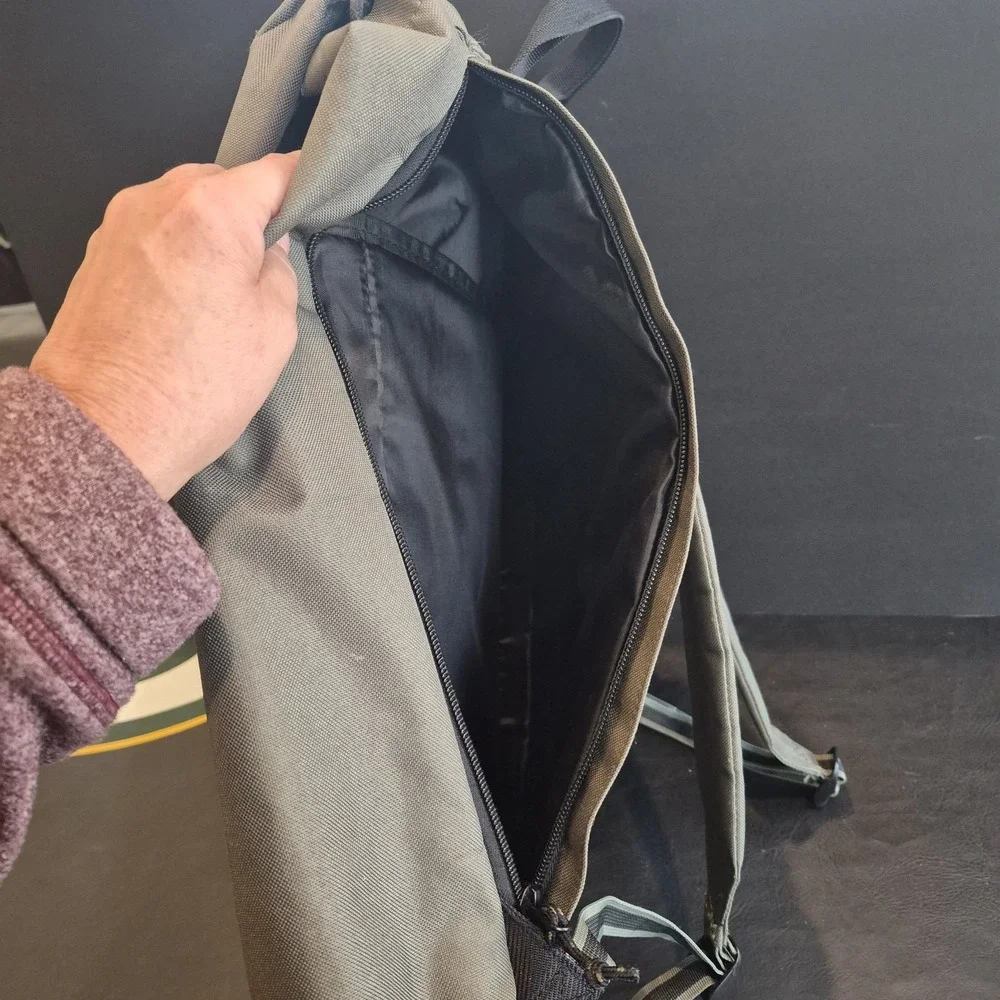 Billabong Green/Gray Track Backpack L19 Military Laptop Bookbag Multiple Zipper